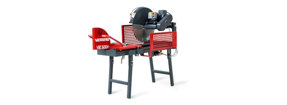 Vertro VBC 600H block cutting machine with a circular saw blade